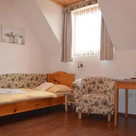 Hotel Tri Vezicky