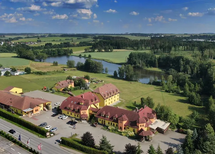 Tri Vezicky Hotel