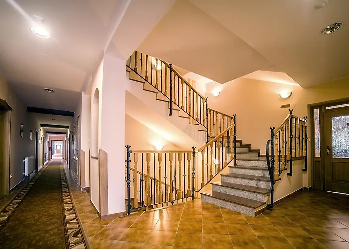 Tri Vezicky Hotel 3*