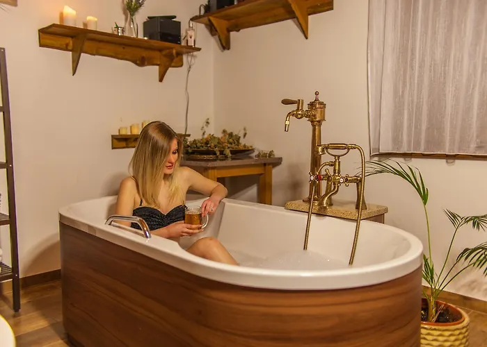 Tri Vezicky 3* Střítež